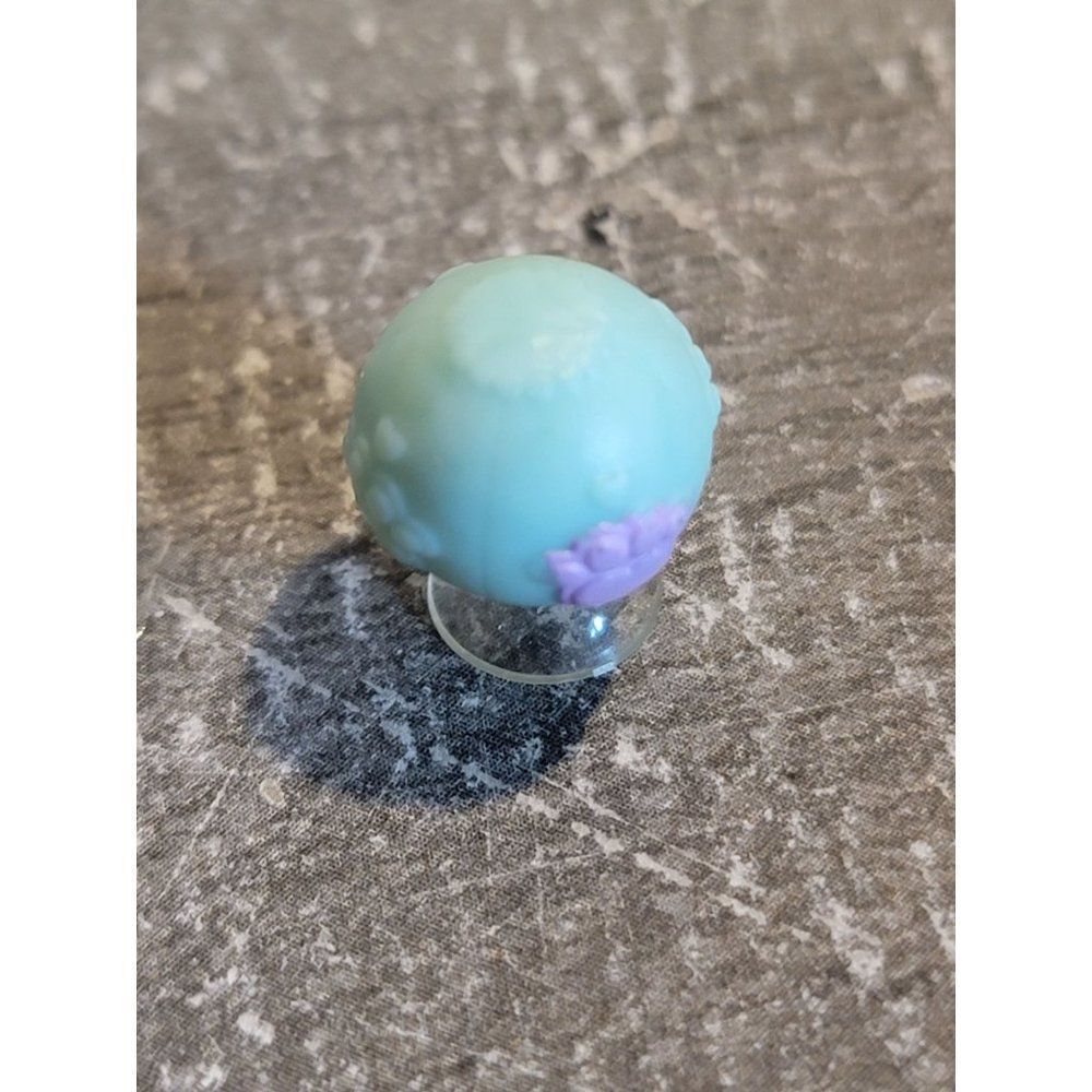 Mini blue paw pet ball suction cup toy figure